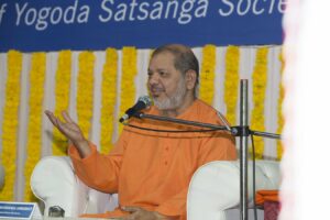 Swamiji spoke on Meditation and its Benefits.