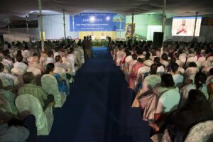 More than 800 devotees and friends attended the function.