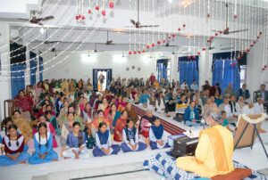 Brahmachari Achyutananda leads chanting and meditation, Jammu.