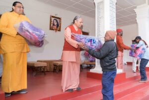 Blanket distribution to Ranchi ashram staff.