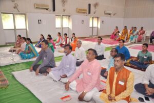 Devotees attending one day programme, Chandrapur.
