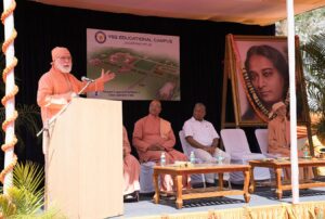 and Swami Vishwananda address the gathering.