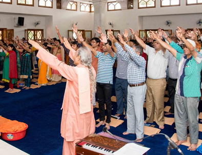 Healing prayers by YSS devotees