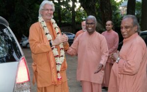 Swami Chidanandaji YSS/SRF president and spiritual head arrives at YSS Ranchi ashram.