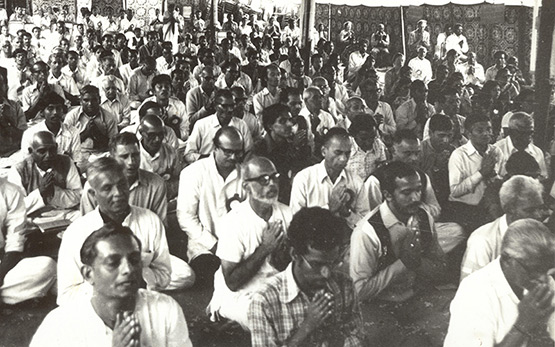 Devotees praying in Ranchi (1977)