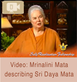 Mrinalini Mata describing Daya Ma.